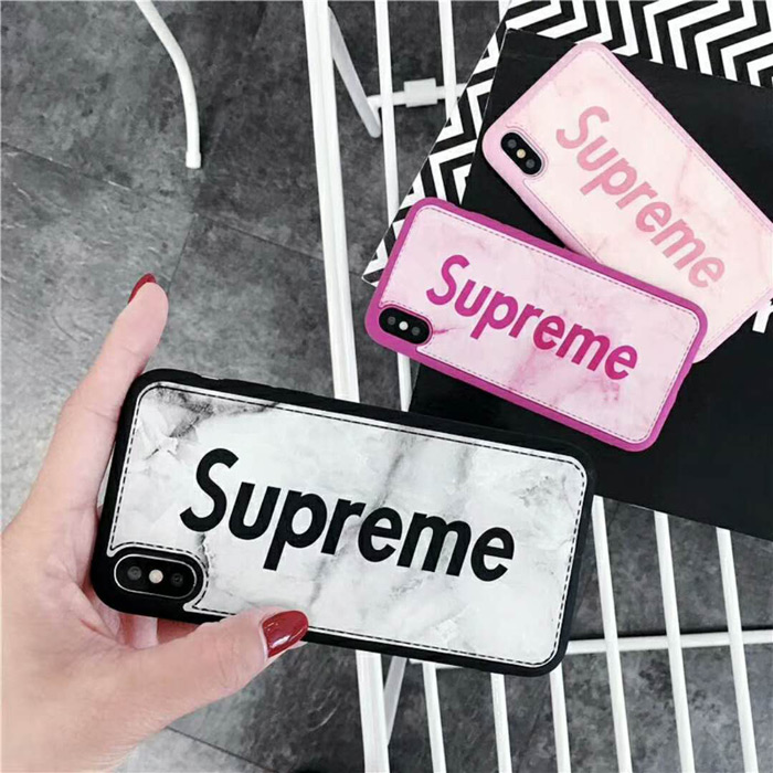 Supreme iPhone9ケース